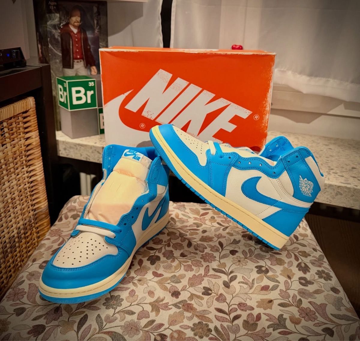 Jordan Scarpe da uomo: Air Jordan 1 - "UNC" – Nuovo (secondo la descrizione) da Glattbrugg venduto da jepoy