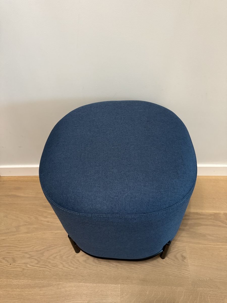 Sgabelli: Hocker Fred | BYYU – Usato da Rotkreuz venduto da pizzapasta65 2
