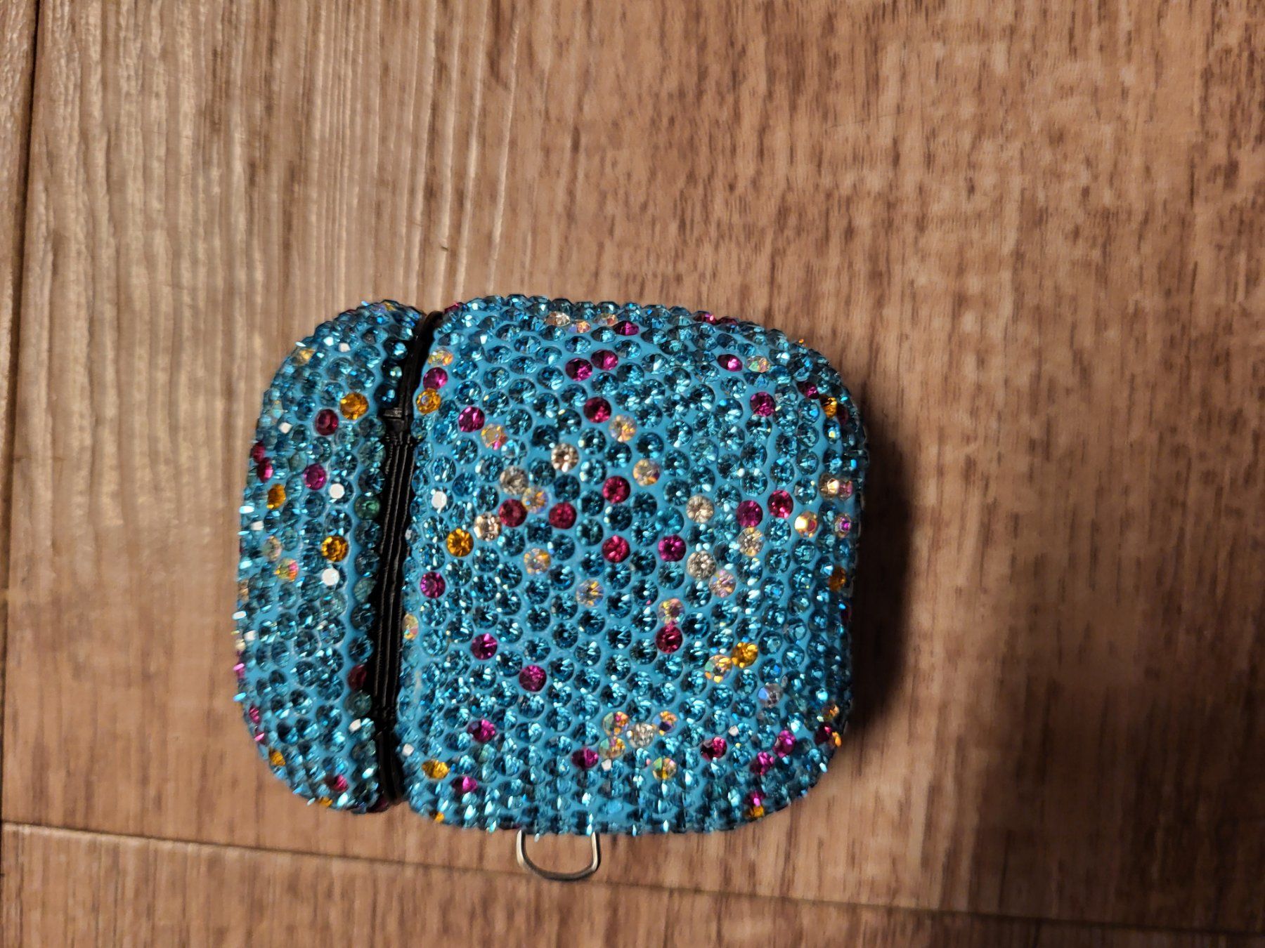 Apple Coques & Protection écran: Glittery case for airpods – D'occasion à Zermatt par msz_nb9h 1