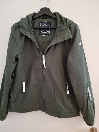 DreiMaster Jacke mit Kapuze tannengrün Grösse M neuwertig