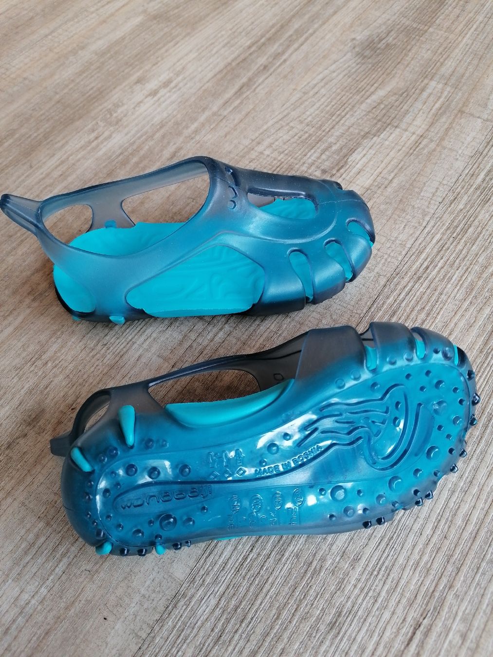 Scarpe per ragazzi: Badeschuhe 24 – Nuovo (secondo la descrizione) da Huttwil venduto da happy-82 1