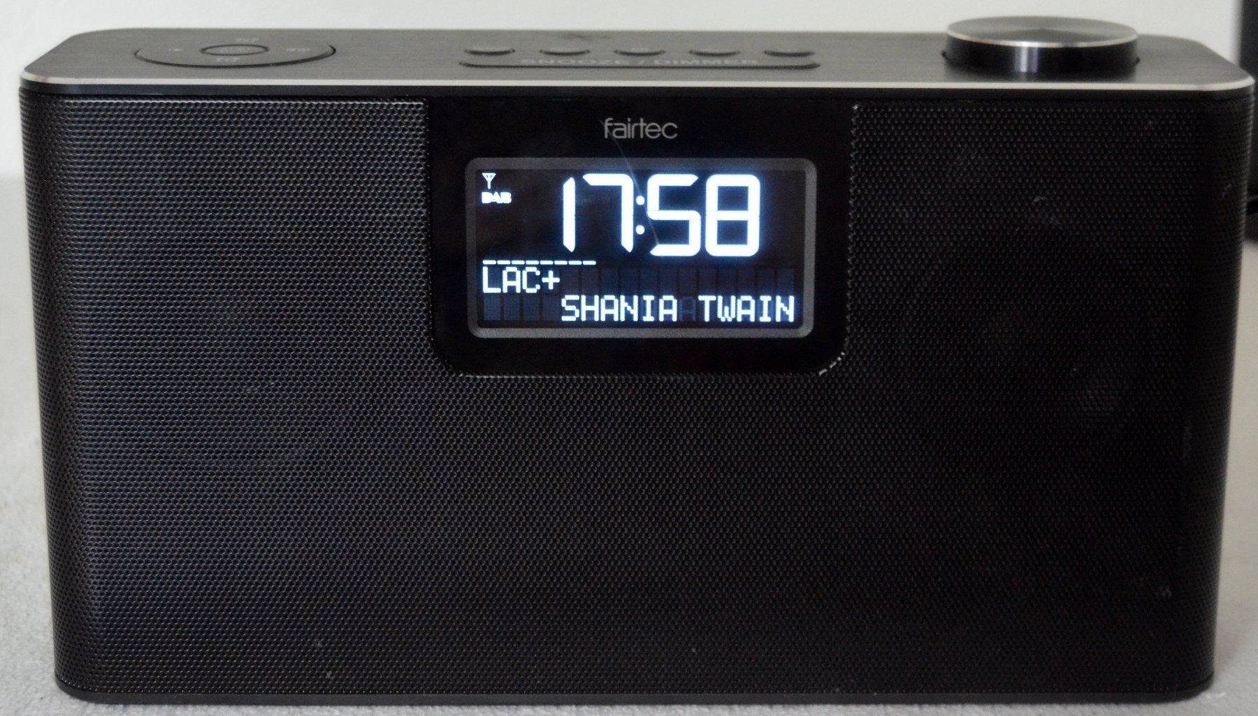 Radios: Radio FairTec Rhapsody DAB+ Bluetooth USB Micro SD Line In – Gebraucht aus Collonges von arashee