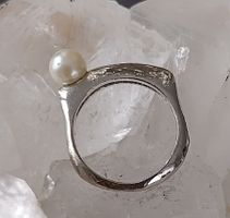 MODERNER RING SILBER 925 MIT PERLE GR. 47
