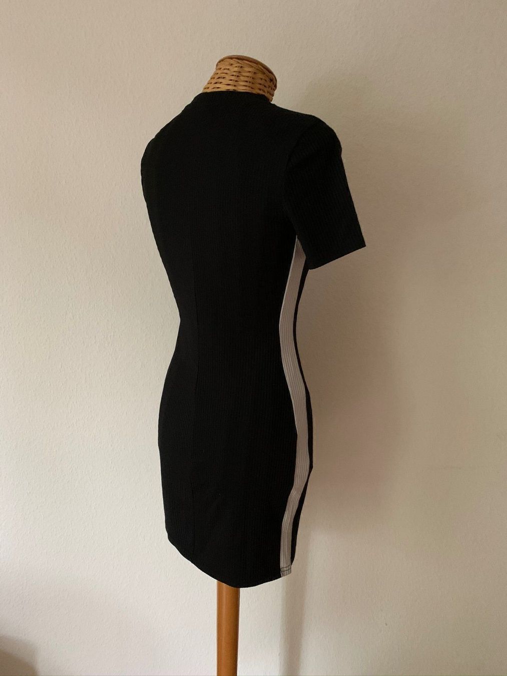 Zaful Vestiti: ZAFUL - Kleid schwarz figurbetont S – Usato da Zürich venduto da Diazaio 3