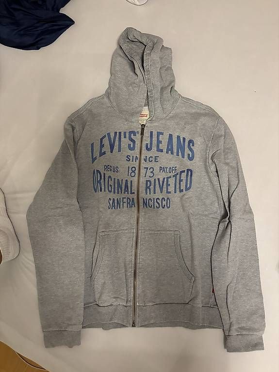 Vestes: giacchettino levi's  – D'occasion à Carabbia par fab_6y2g