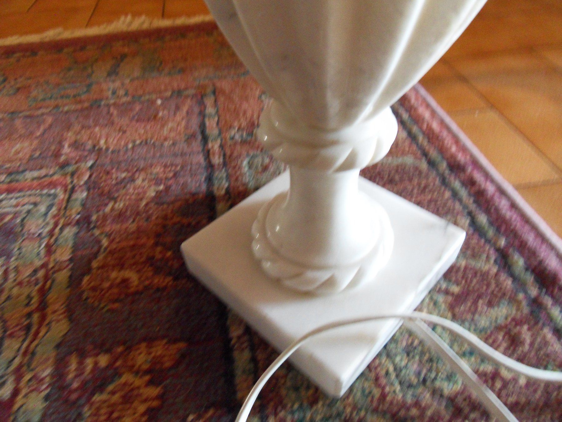 Lampes: Tischleuchte,Alabaster oder Marmor Fuss – D'occasion à Schongau par Eva-Katharina 2