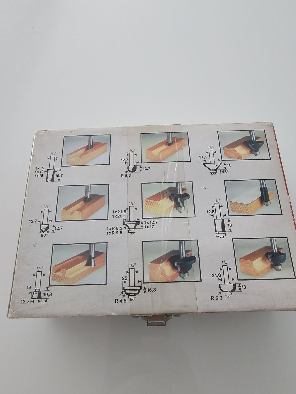 Bosch Alle Werkzeuge: Nuovo set di frese – Neu und originalverpackt aus Giubiasco von ton_vpl7 1