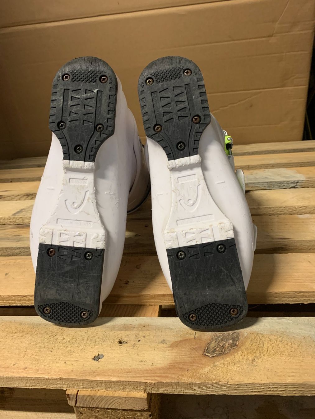 Head Scarpe per ragazzi: Skischuhe, HEAD Raptor 70, Grösse 37.5 – Usato da Schwarzsee venduto da Sidecut 3