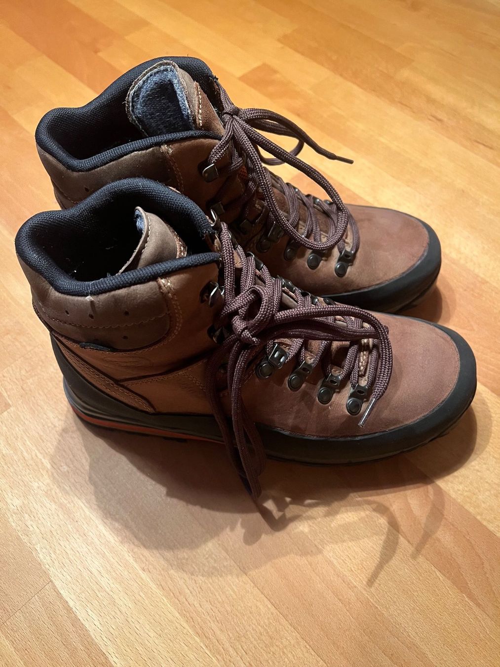 Meindl Scarpe da donna: Wanderschuhe Meindl, Damen, EU Gr 41 - Top Zustand – Usato da Winterthur venduto da mic_l98y 3