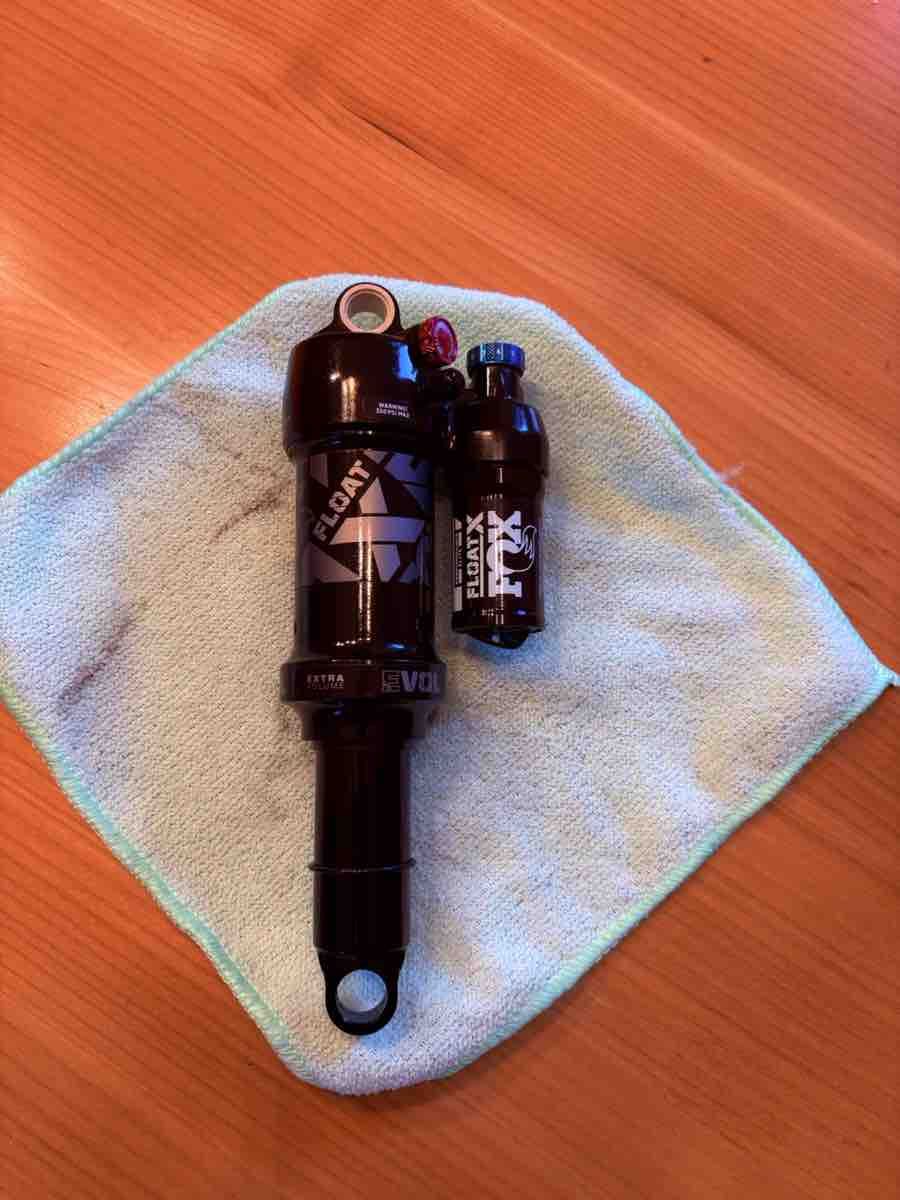Fox Ersatzteile: Fox 2025 PERFORMANCE ELITE SERIES FLOAT X 2POS-ADJ – Neu (gemäss Beschreibung) aus Chur von chr_6yvw