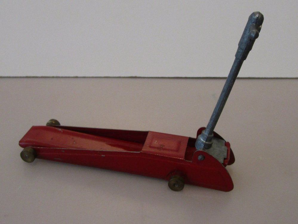Kit di modellismo & Modellini statici: VINTAGE CRIC EN MÉTAL – Usato da Chêne-Bourg venduto da breno56 2