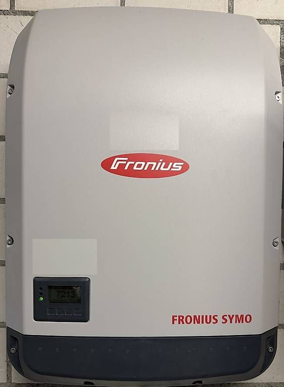 Wechselrichter: Fronius Symo 15.0-3-M Wechselrichter – Gebraucht aus Sevgein von Gemsbock