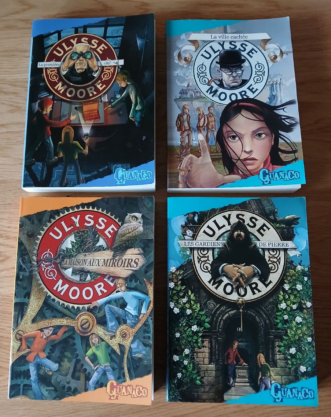 Bücher: Livres Ulysse Moore, Volume 3, 5, 6 et 7 – Gebraucht aus Sciernes-d'Albeuve von Dojo004