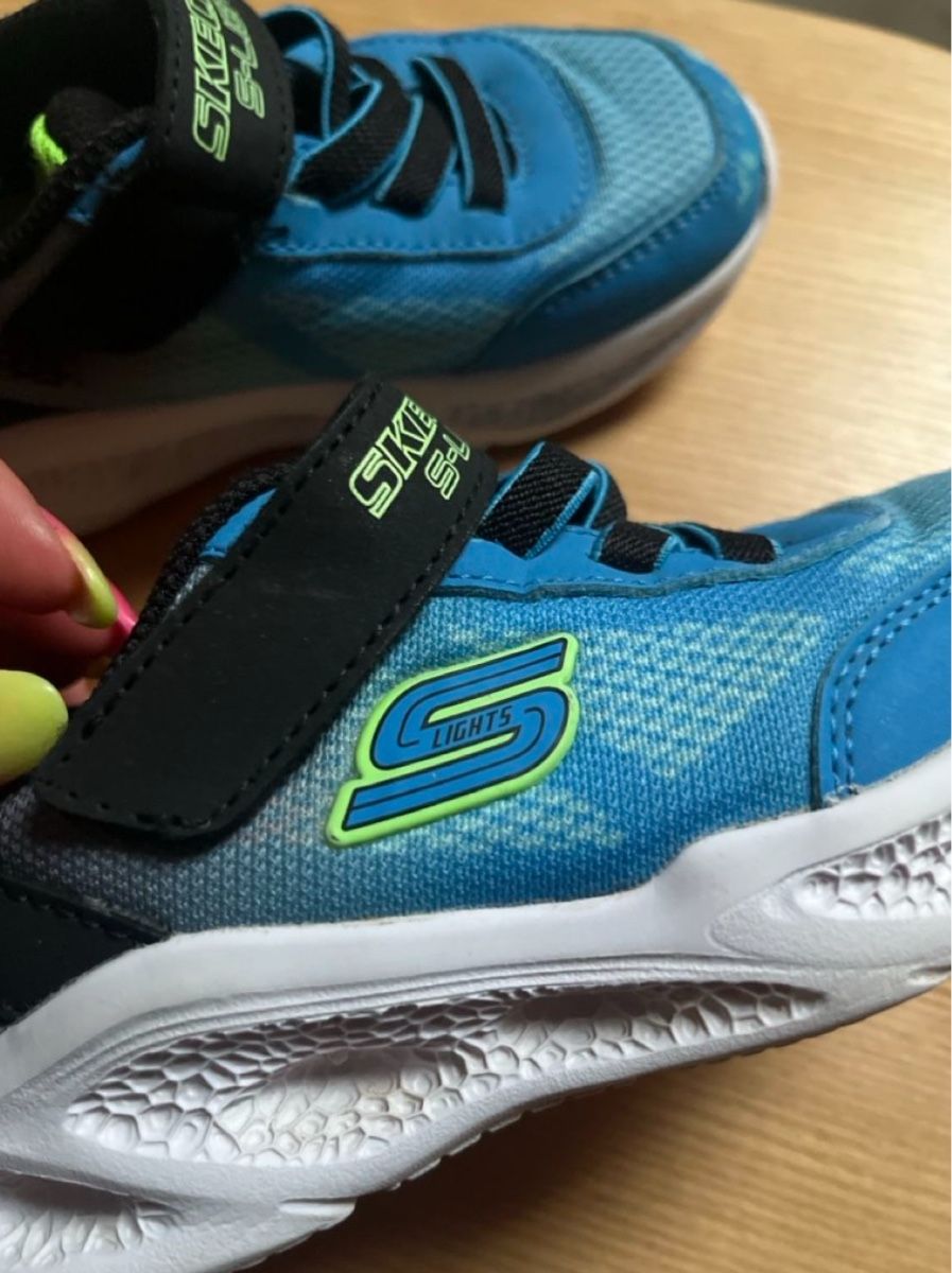 Skechers Schuhe für Jungen: Coole Skechers E-Lights Kinderschuhe, Grösse 25 – Gebraucht aus Kaisten von saleforfun 4