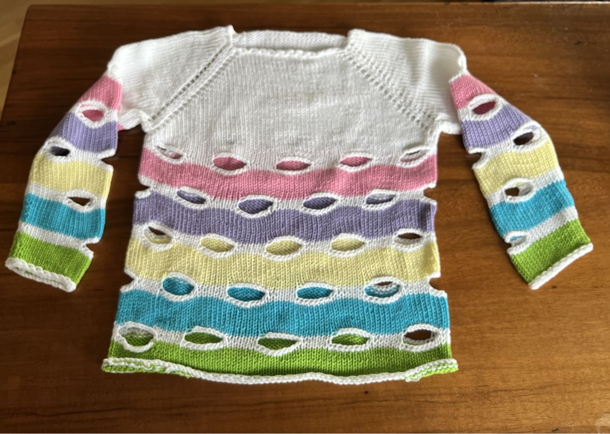 Maglioni & Felpe: Mädchenpullover in Baumwollgarn von Hand gestrickt. – Nuovo (secondo la descrizione) da Hochdorf venduto da la_nationale