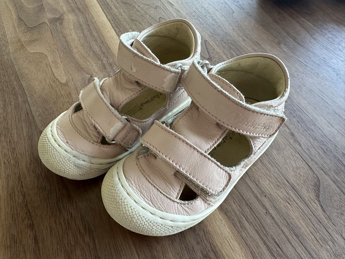 Naturino Scarpe per ragazze: Sandalen Naturino Gr 23 – Usato da Lupsingen venduto da New-Haven 1