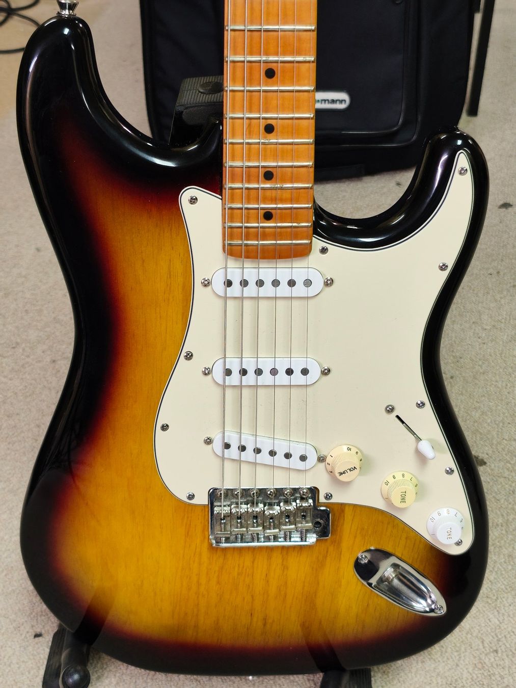 Strumenti musicali: Stratocaster Sunburst dans le style SRV – Usato da Les Avanchets venduto da Jackjack 1