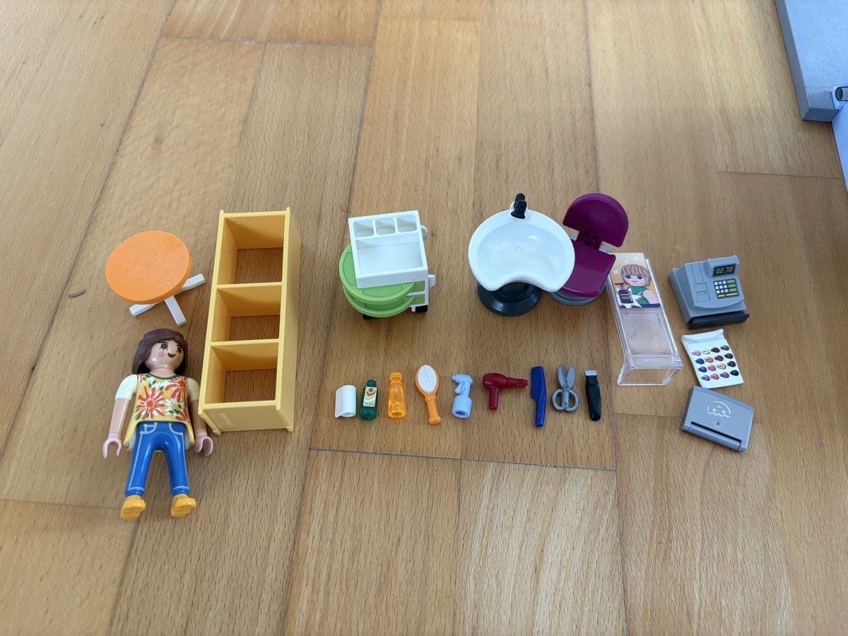 Playmobil Giocattoli: Playmobil Frisörsalon – Usato da Illnau venduto da Hustla37 3