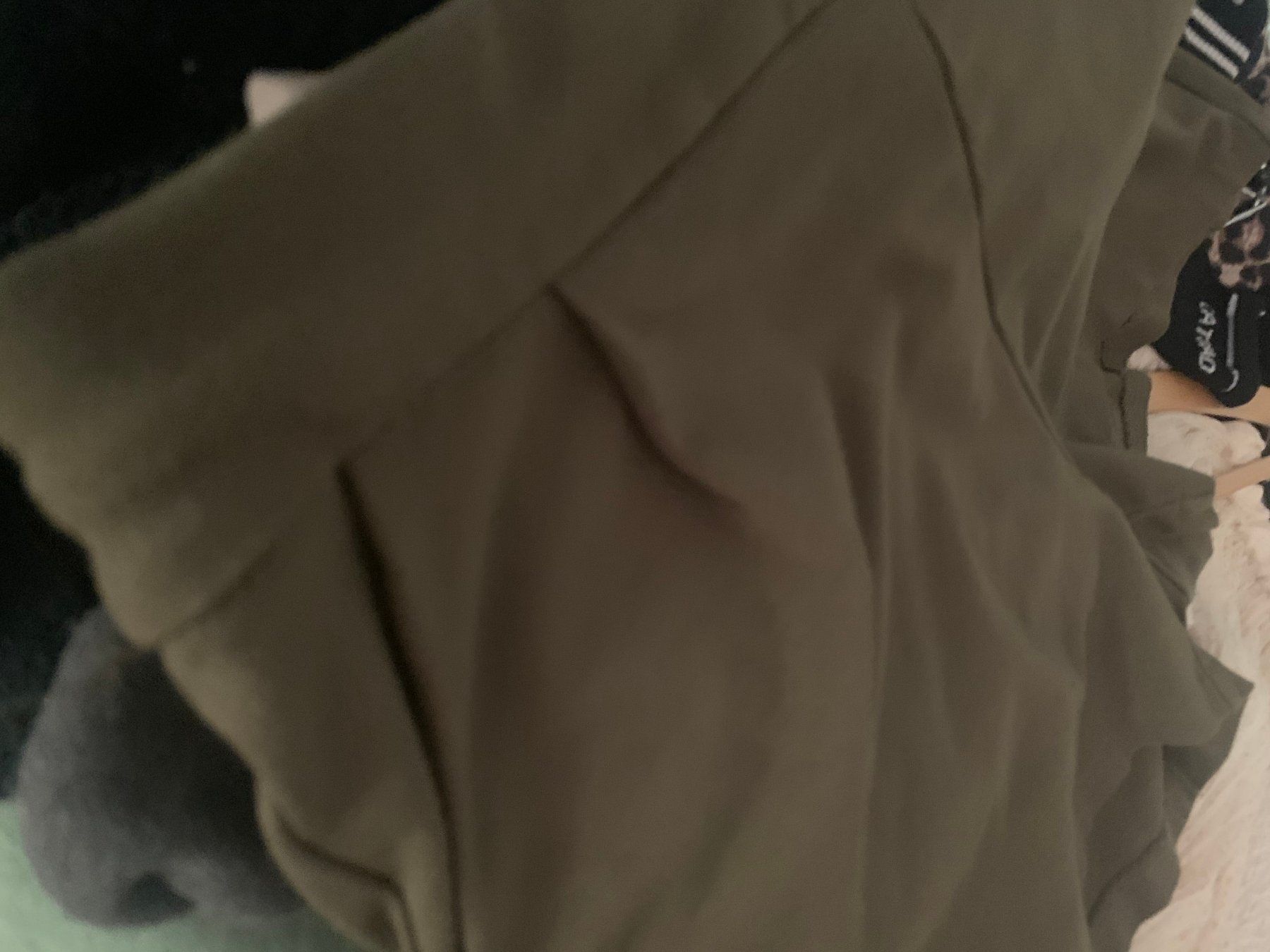 Vero Moda Pantaloni: Shorts Vero Moda, L olive – Usato da St. Gallen venduto da Miousch 6
