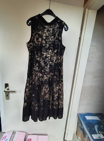 Festliches Kleid von Esprit, neuwertig, Grösse 42