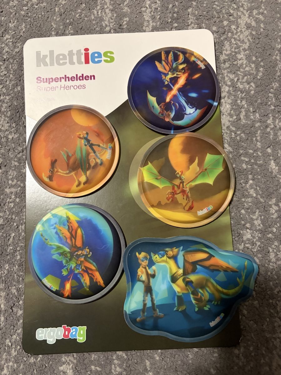 Ergobag Kindertaschen: ergobag Klettie-Set "Superhelden" super Heroes – Gebraucht aus Sevelen von gsandax