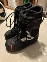 Snowboard boots 