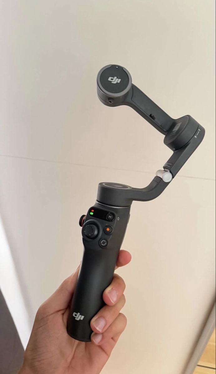DJI Videocamere: DJI OSMO MOBILE 6 – Nuovo (secondo la descrizione) da Cormondrèche venduto da fer_kj9s
