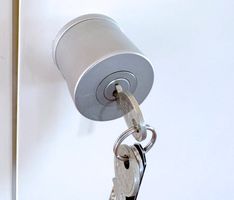 4 Drehknöpfe mit KABA-Schloss für Schranktüren