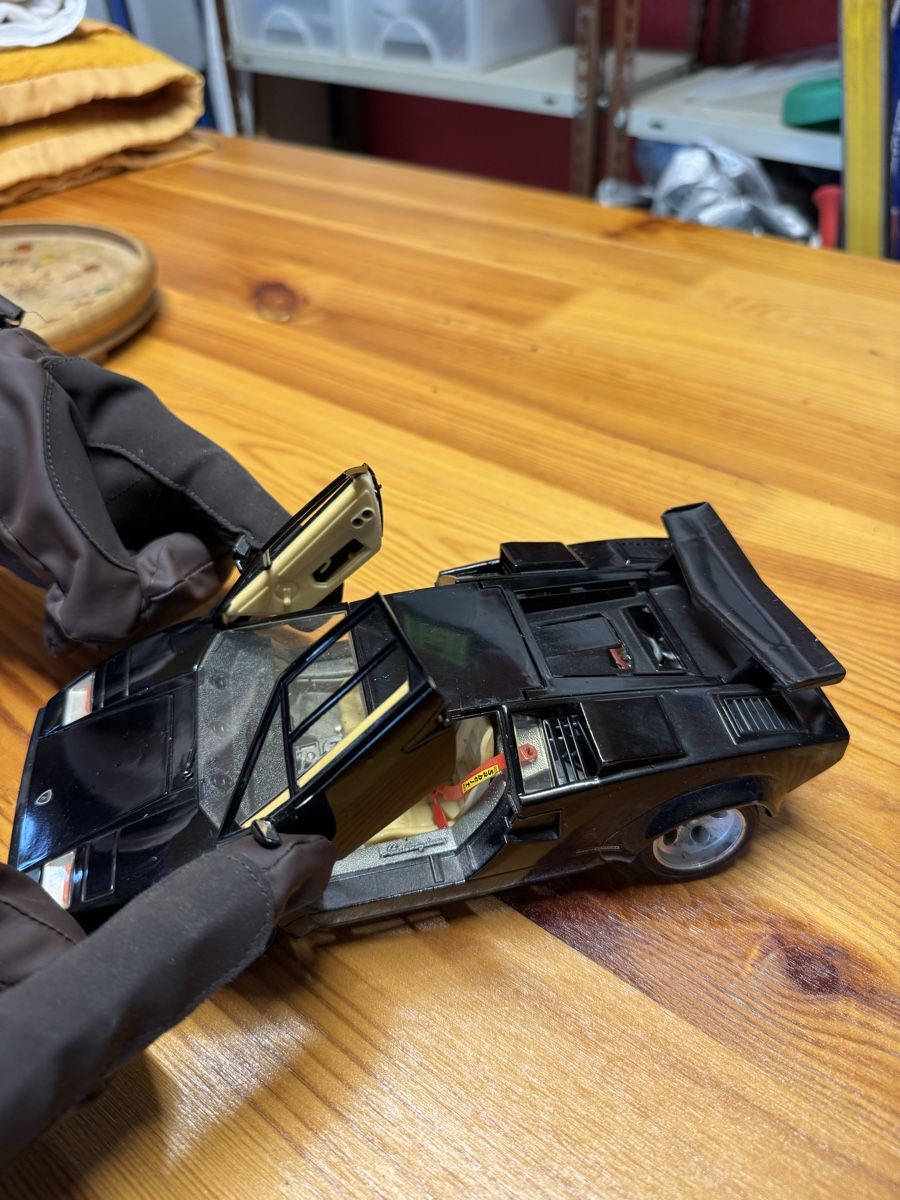 Lamborghini Modellautos: Modellauto Lamborghini Countach schwarz Massstab 1:18 – Neu (gemäss Beschreibung) aus Bubendorf von amu_6yxf 1