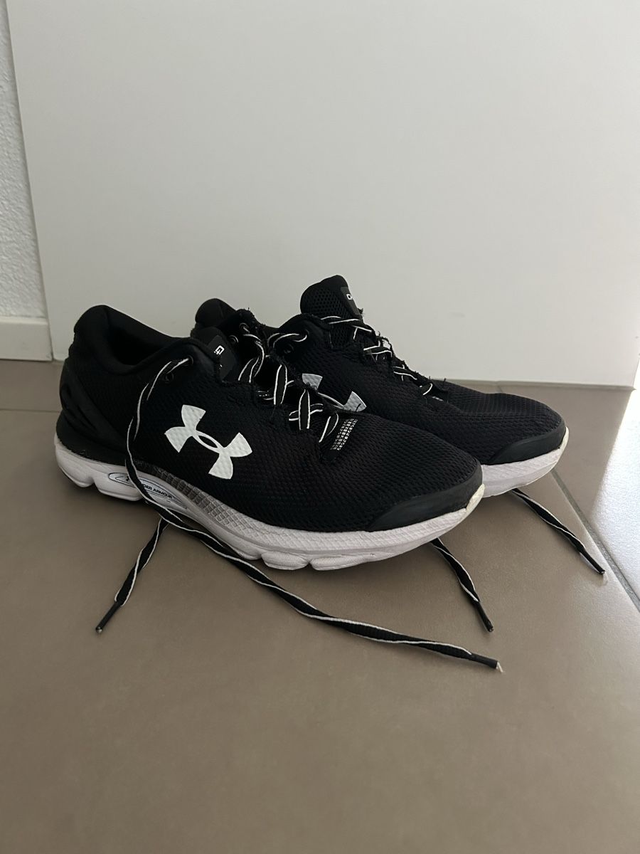 Under Armour Damenschuhe: Under Armour Charged Gemini Laufschuhe – Gebraucht aus Luzern von rum_d5ws 2