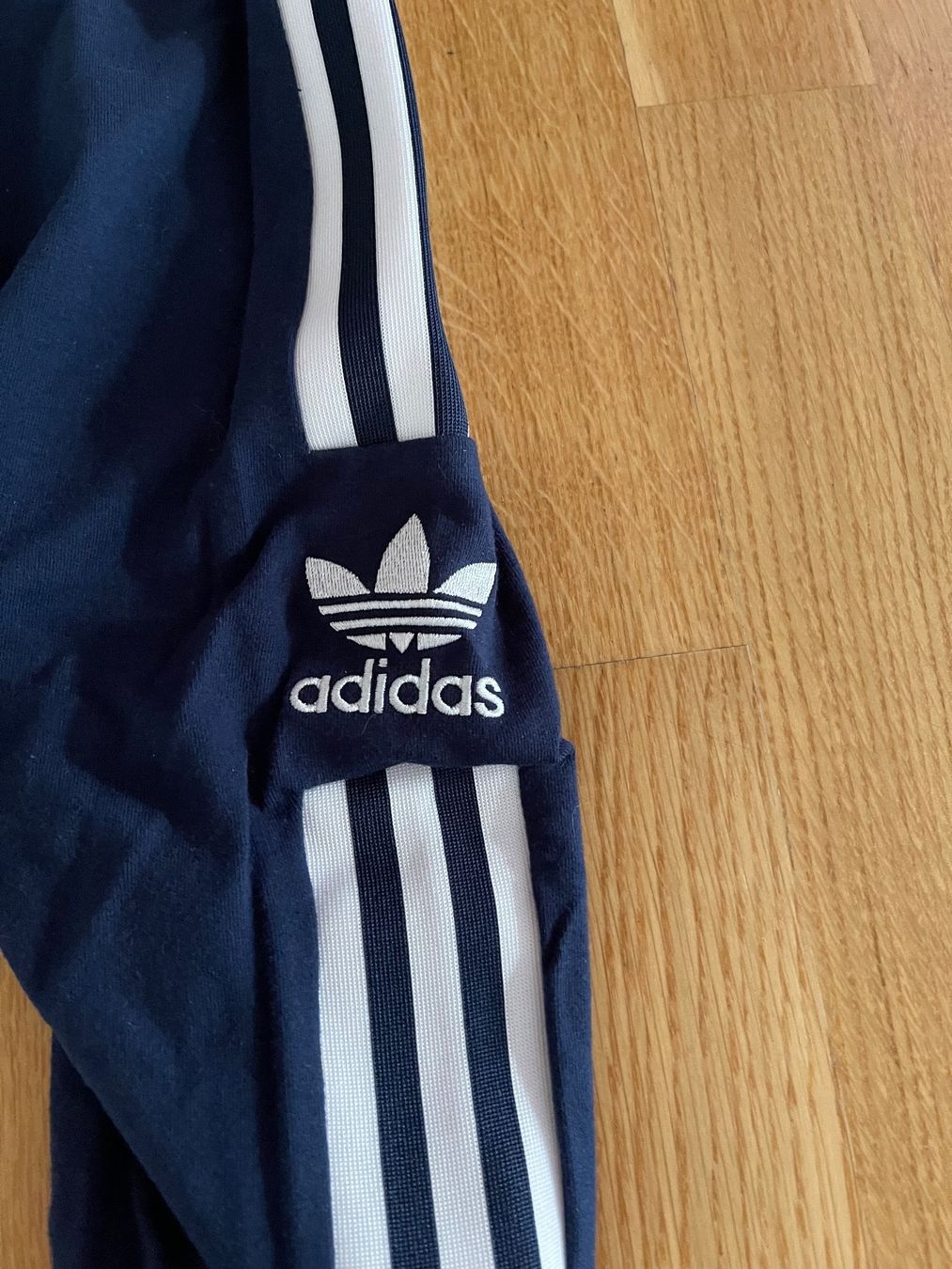 Adidas Leggings: Adidas Leggings/Traning – Nuovo (secondo la descrizione) da Staufen venduto da GiuliettaD 3