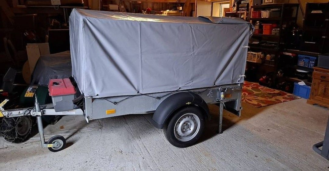 Humbaur Anhänger: 750 KG Auto - Anhänger  – Gebraucht aus Büsserach von Saner_Holzbau 1
