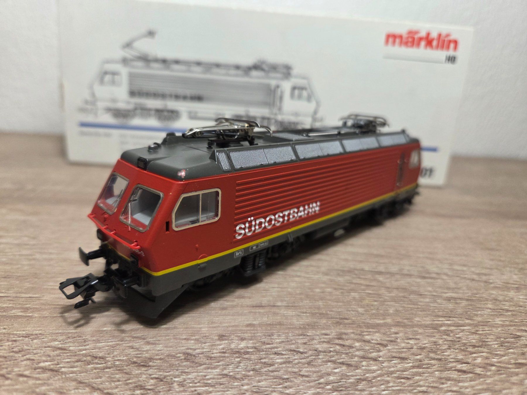Märklin Modellini di ferrovie: Märklin 34301 E-Lok Re 446 Südostbahn Digital H0 – Usato da St-Aubin-Sauges venduto da Lo_Go 2