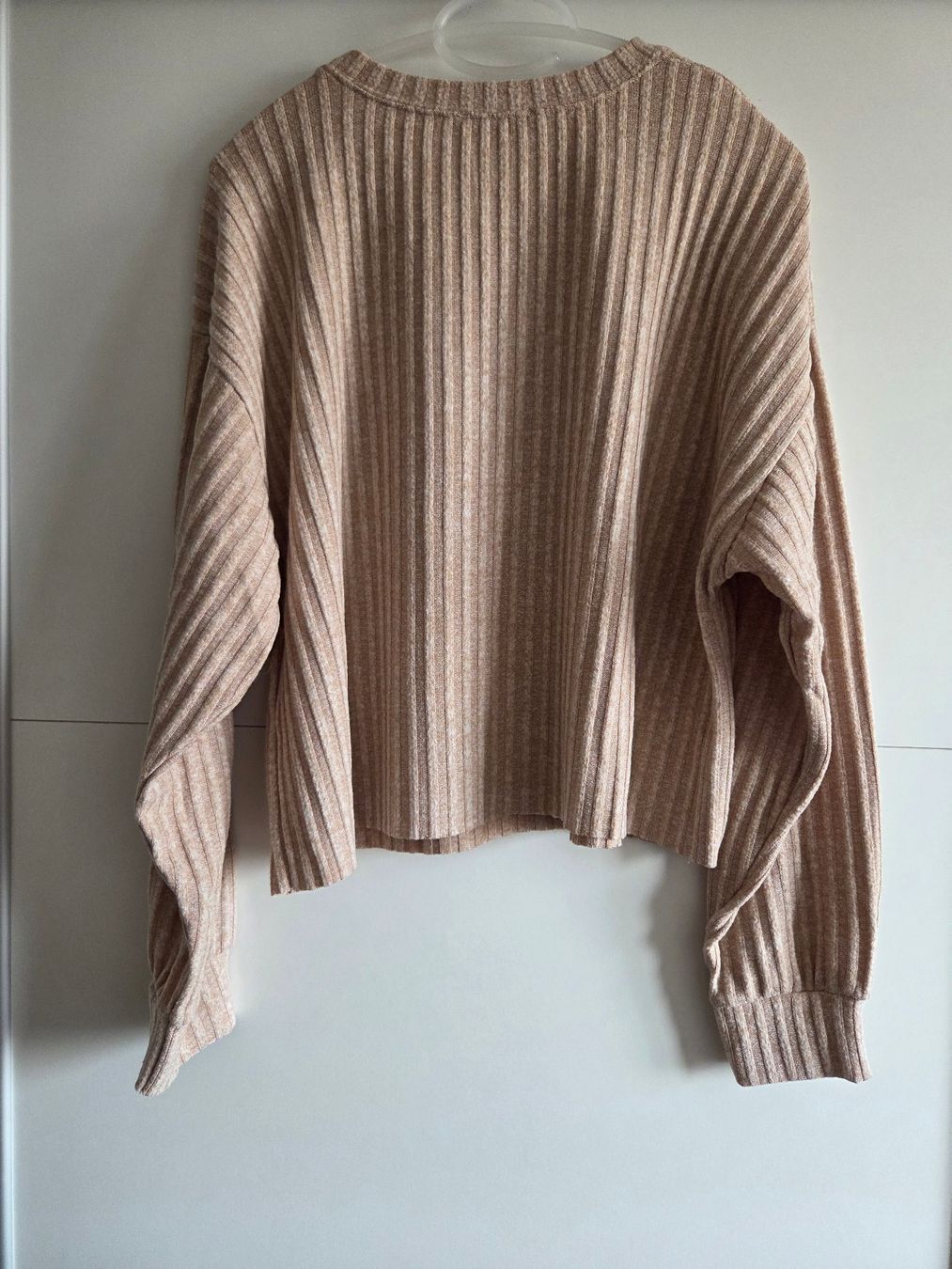 Zara Top: ZARA Pull beige côtelé - Taille S – Nuovo (secondo la descrizione) da Chavannes-Renens venduto da mau_8rwz 1