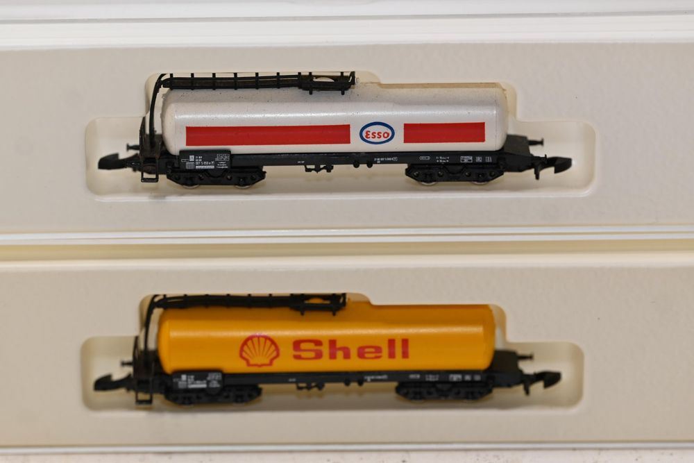 Shell + Esso Tankwagen Märklin Spur Z (Gebraucht) in Laupen ZH für CHF ...