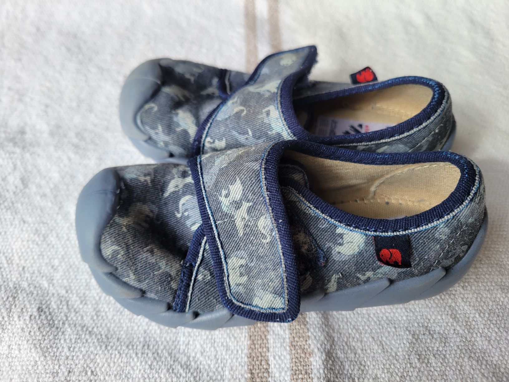 Elefanten Scarpe per ragazzi: Pantoufles, Elefanten, taille 24 – Usato da Neuchâtel venduto da valerizette 1