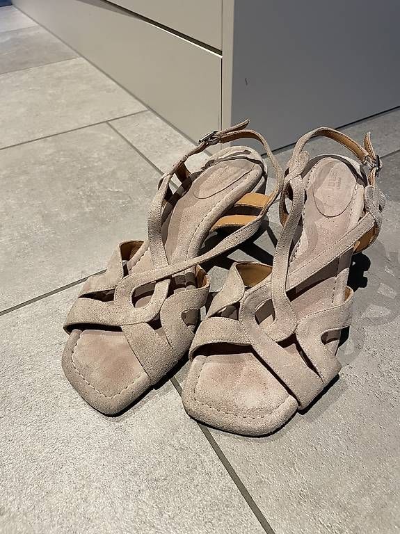 Chaussures femmes: Sandaletten Audley – D'occasion à Hitzkirch par ele_fj6v 1