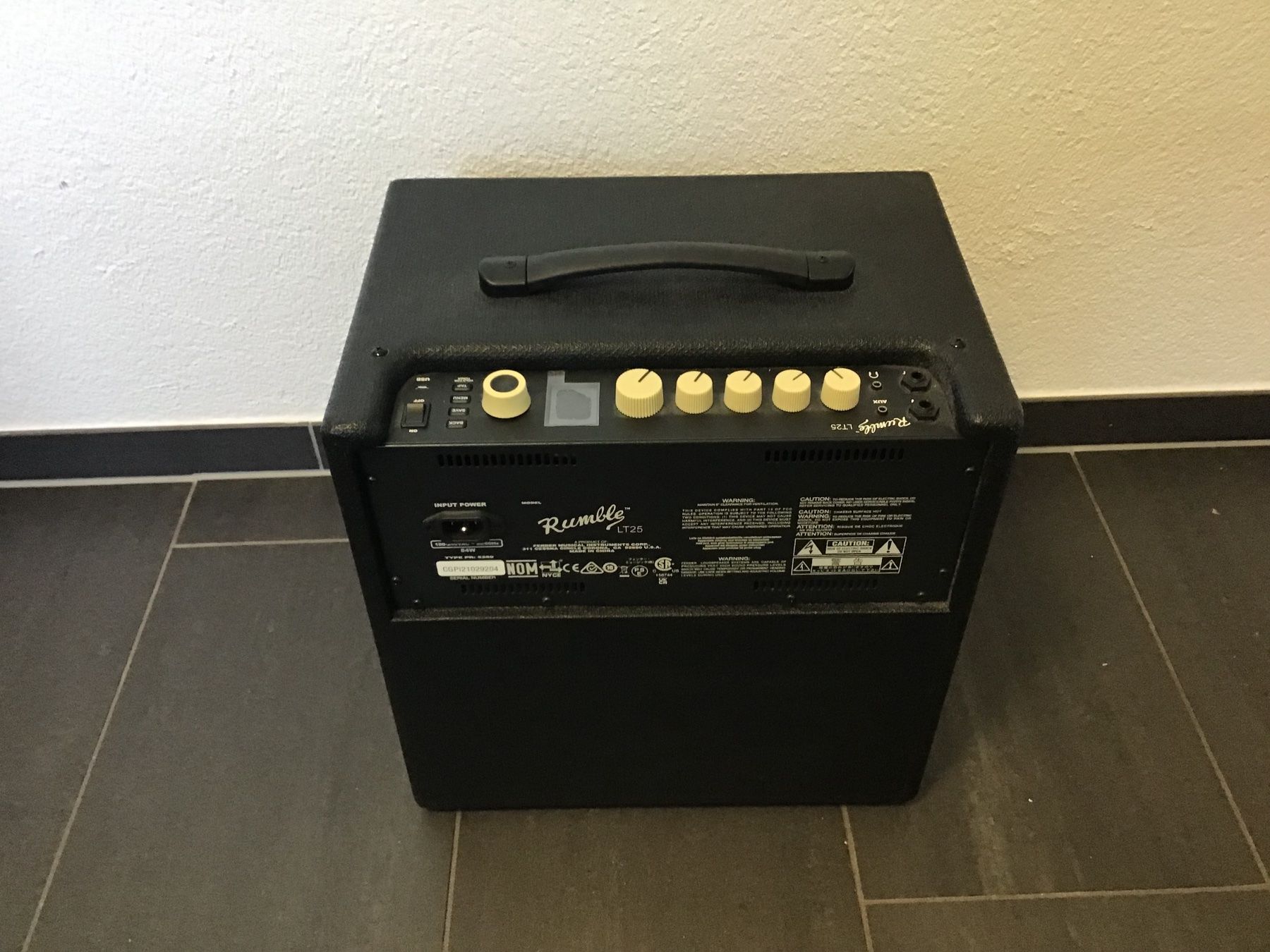 Fender Amplificatori: Fender Bass Amp. 25 – Usato da Wil SG venduto da indio1963 1