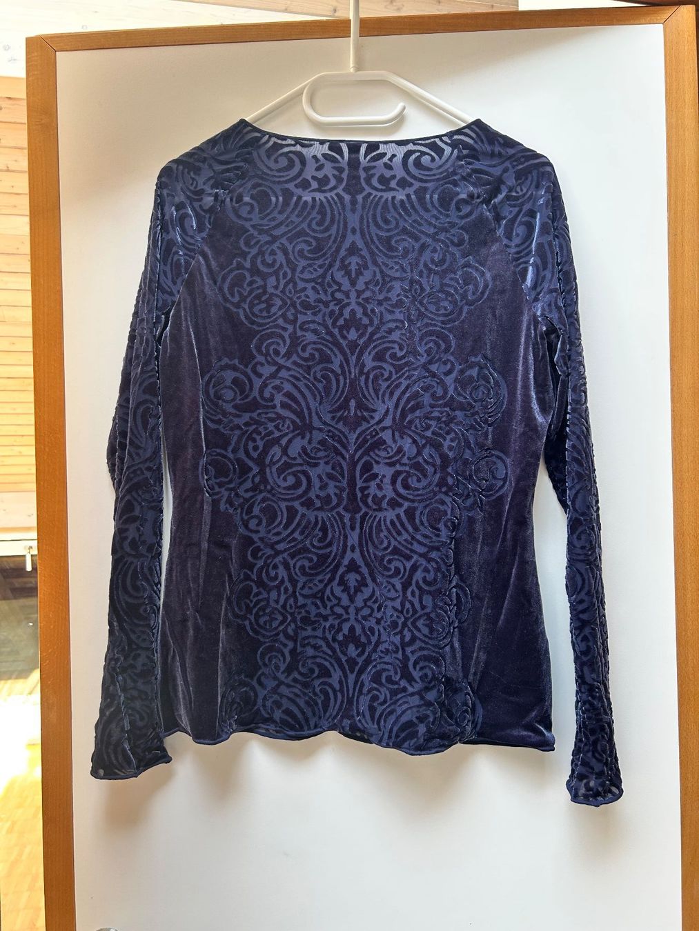 Pullover & Sweatshirts: Langarmoberteil – Gebraucht aus Dättwil AG von fio_d76l 1