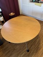 Vitra tisch