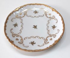 Porzellanteller mit Vergoldungen - Assiette en porcelaine