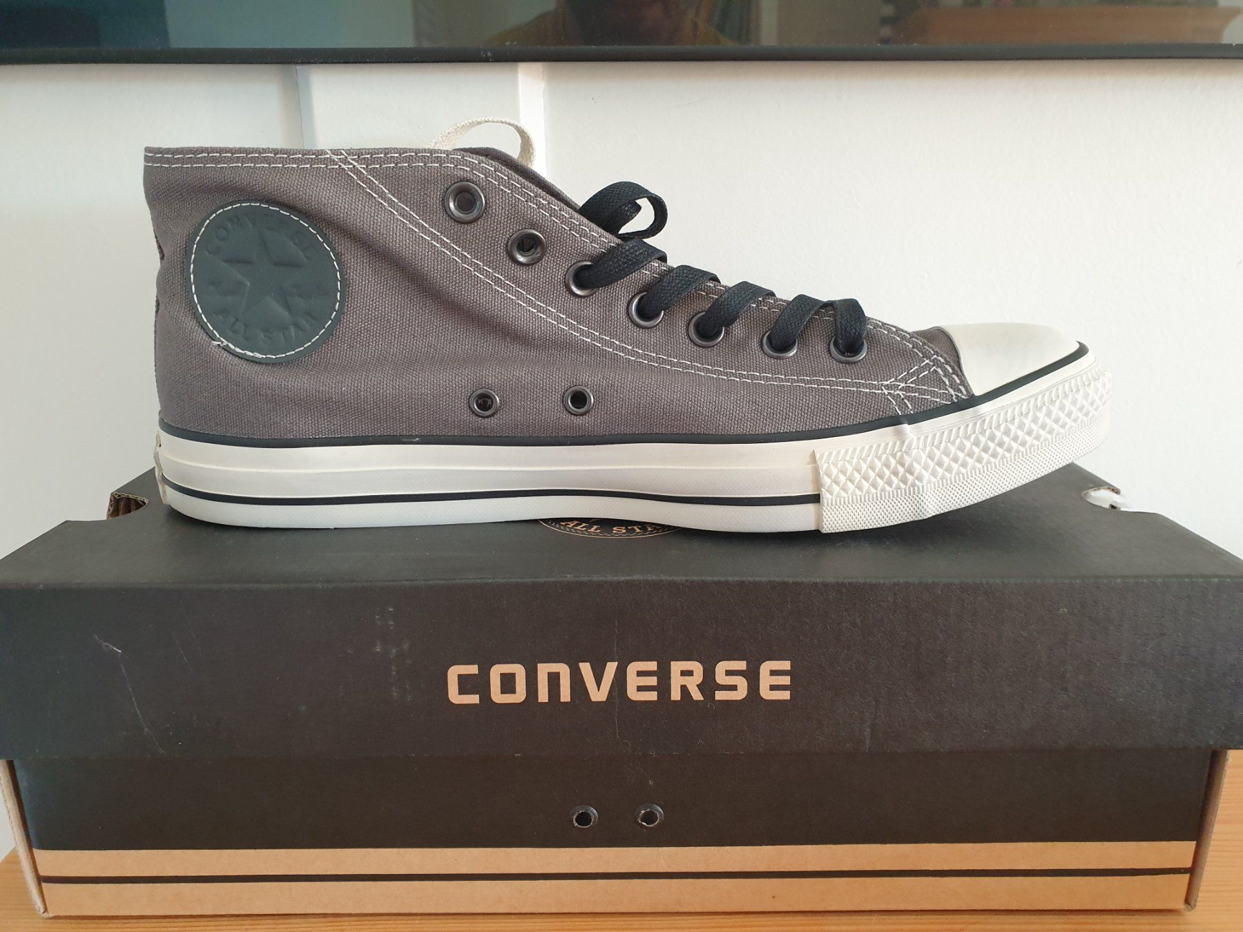 Converse Herrenschuhe: CONVERSE CLEAN MID CHARCOAL DIS Gr. 44,5 – Neu und originalverpackt aus Herisau von dku_85hh 1