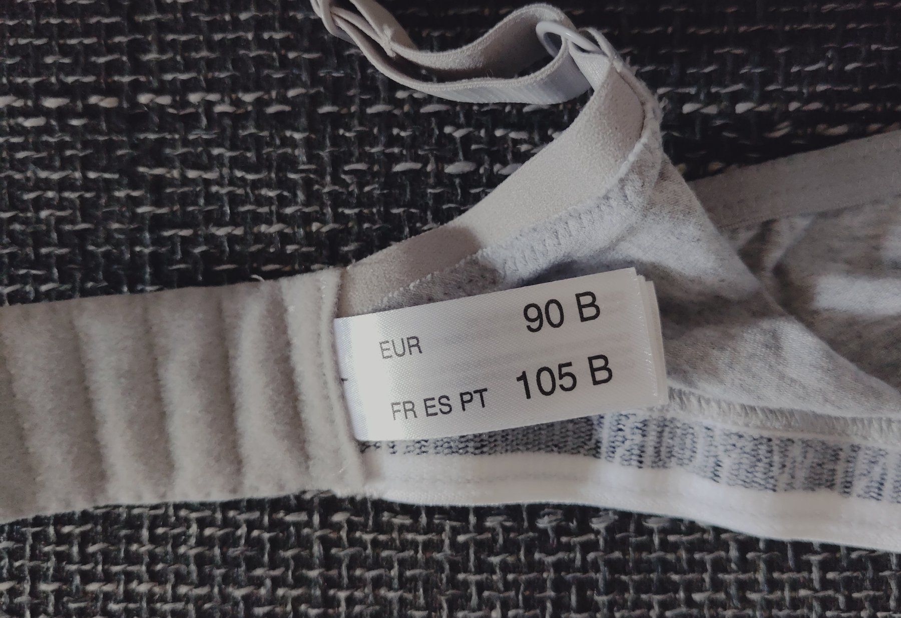 C&A Altra biancheria intima: Still- BH grau sportlich 90B NEU – Nuovo (secondo la descrizione) da Zürich venduto da tweetys78 2