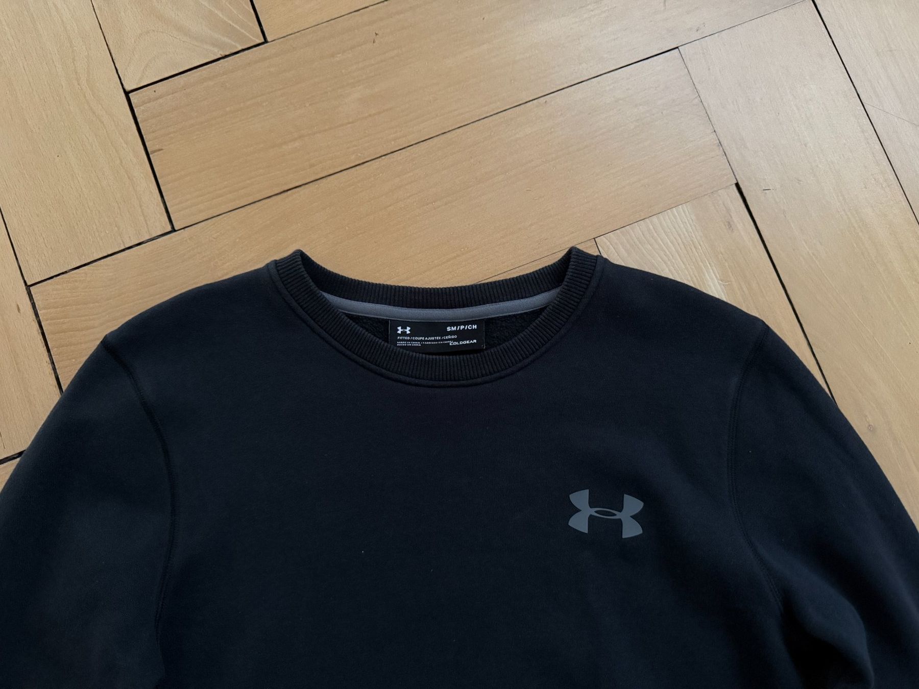 Under Armour Pulls & Sweat-shirts: UNDER ARMOUR - Sweatshirt schwarz S – D'occasion à Zürich par Diazaio 1