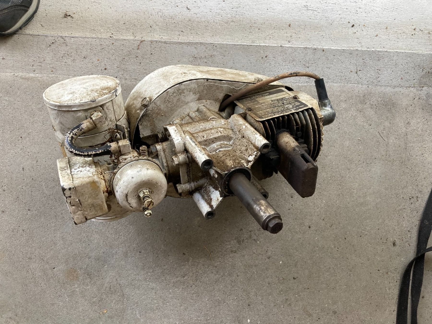 Motoren: Motor Clinton, Benzinmotor – Defekt aus Bauma von Hmuggi 2