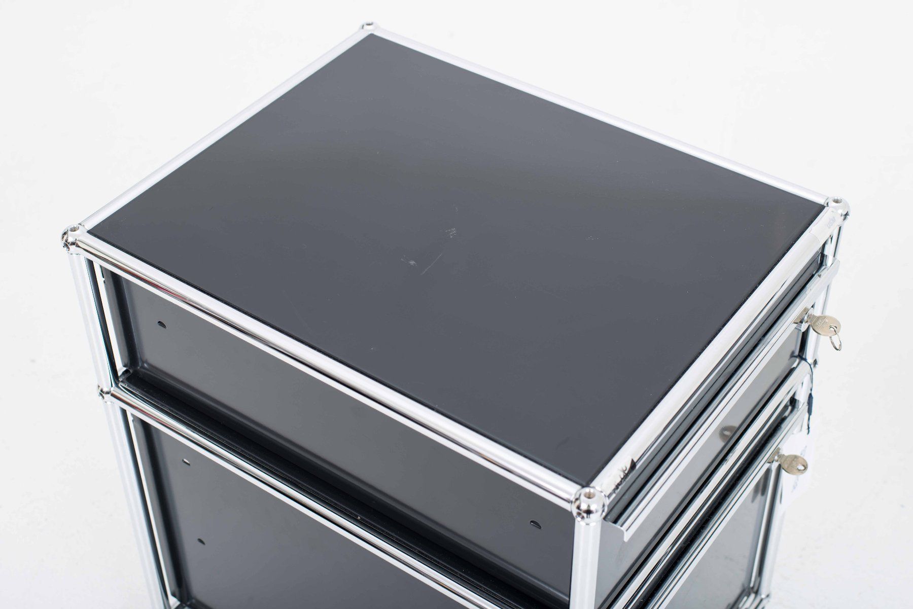 USM Korpus: USM Rollcontainer in Graphitschwarz – Gebraucht aus Zürich von STUZH38 5