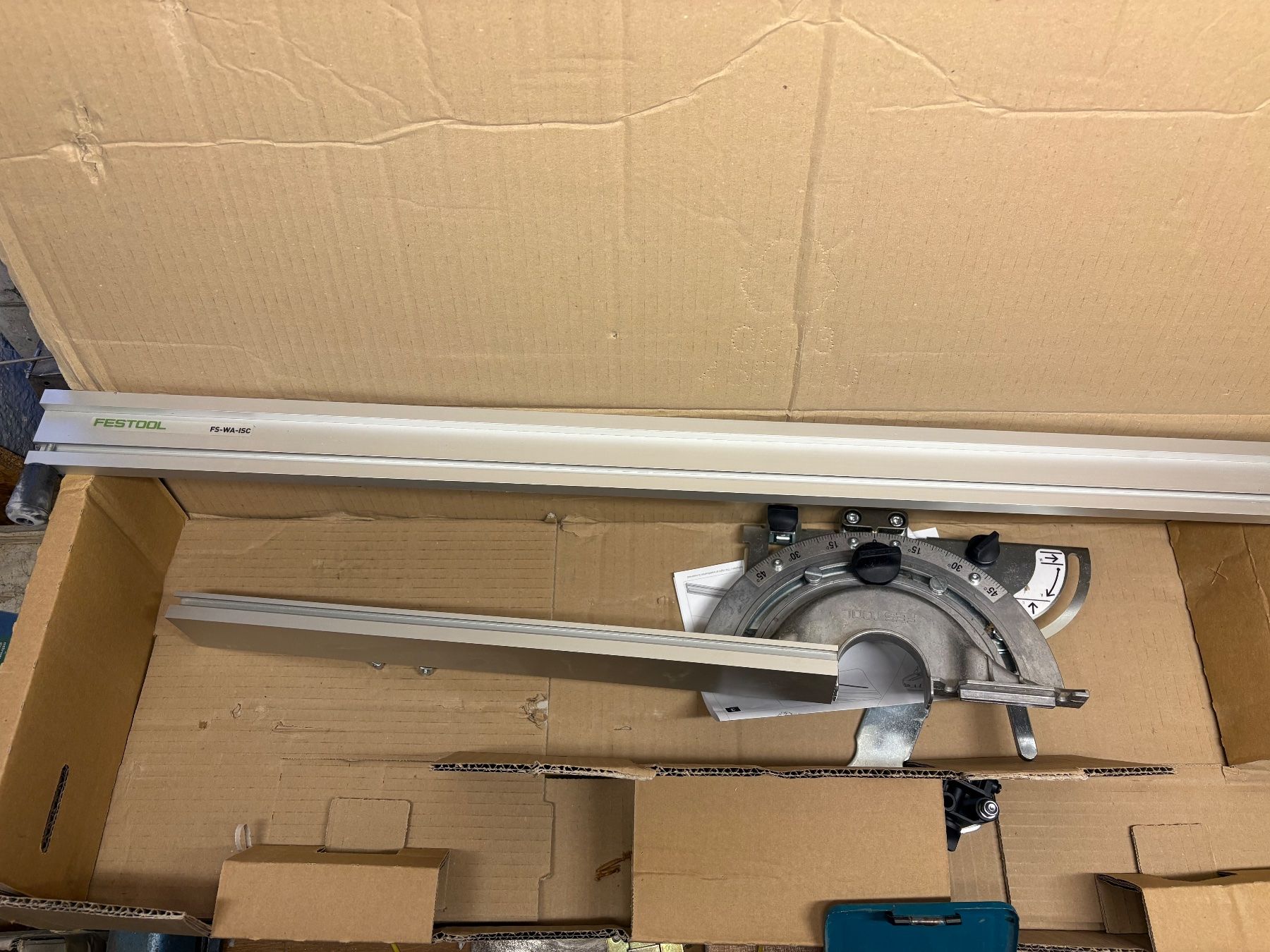 Festool Toutes les machines: Festool Dämmstoffsäge mit Winkelanschlag – D'occasion à Zihlschlacht par stihl066 2