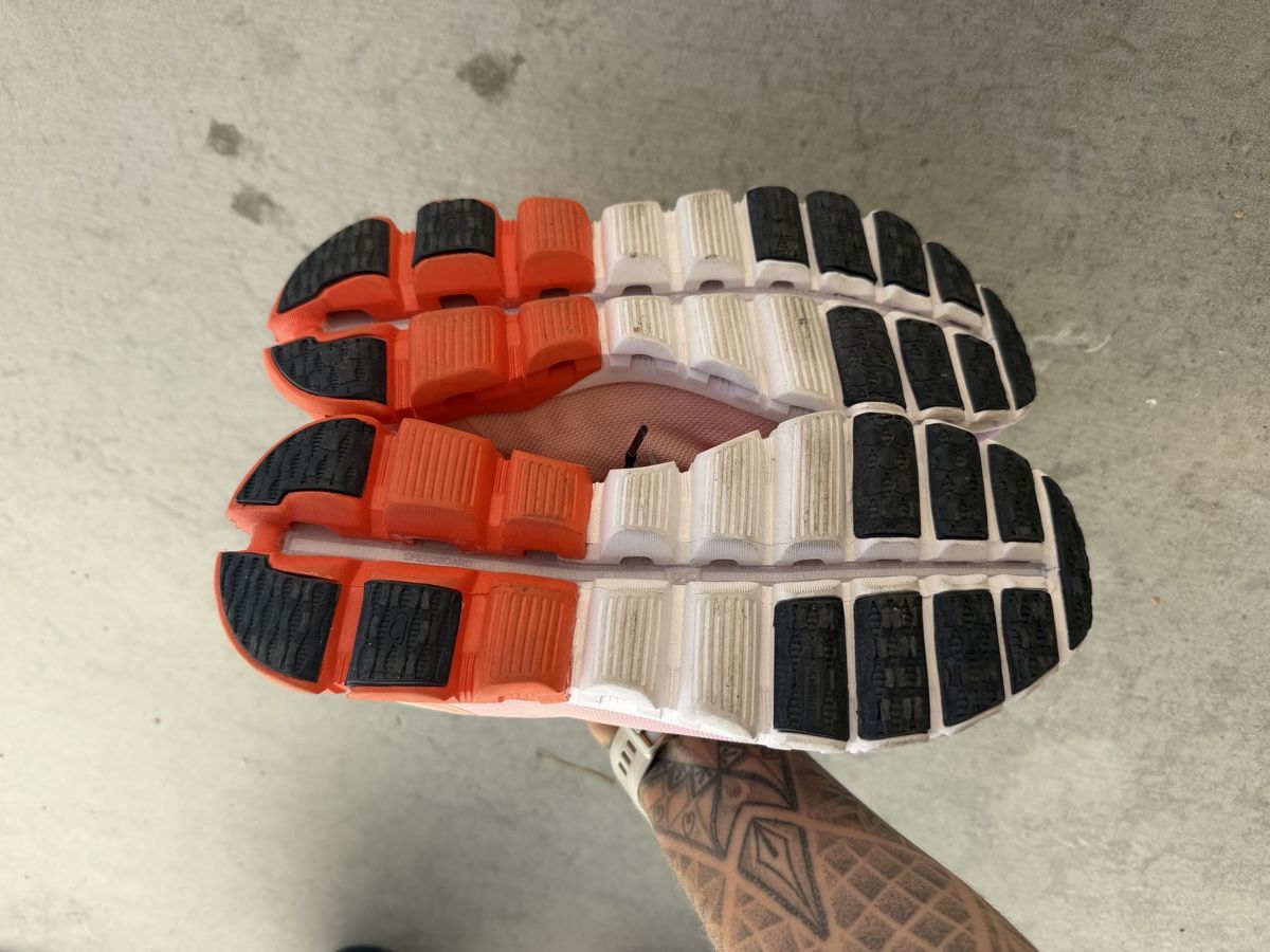 On Scarpe da uomo: On Running Laufschuhe Cloudflow 38 – Usato da Zürich venduto da pocahontaas_ 4