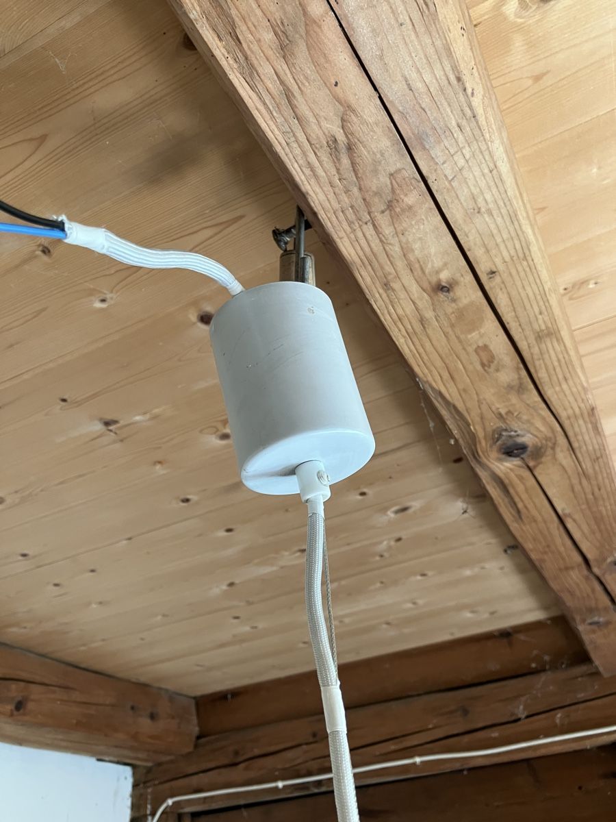 Lampade: Stalllampe, Hängelampe, Lampe, Textilkabel – Usato da Neftenbach venduto da 889095 6