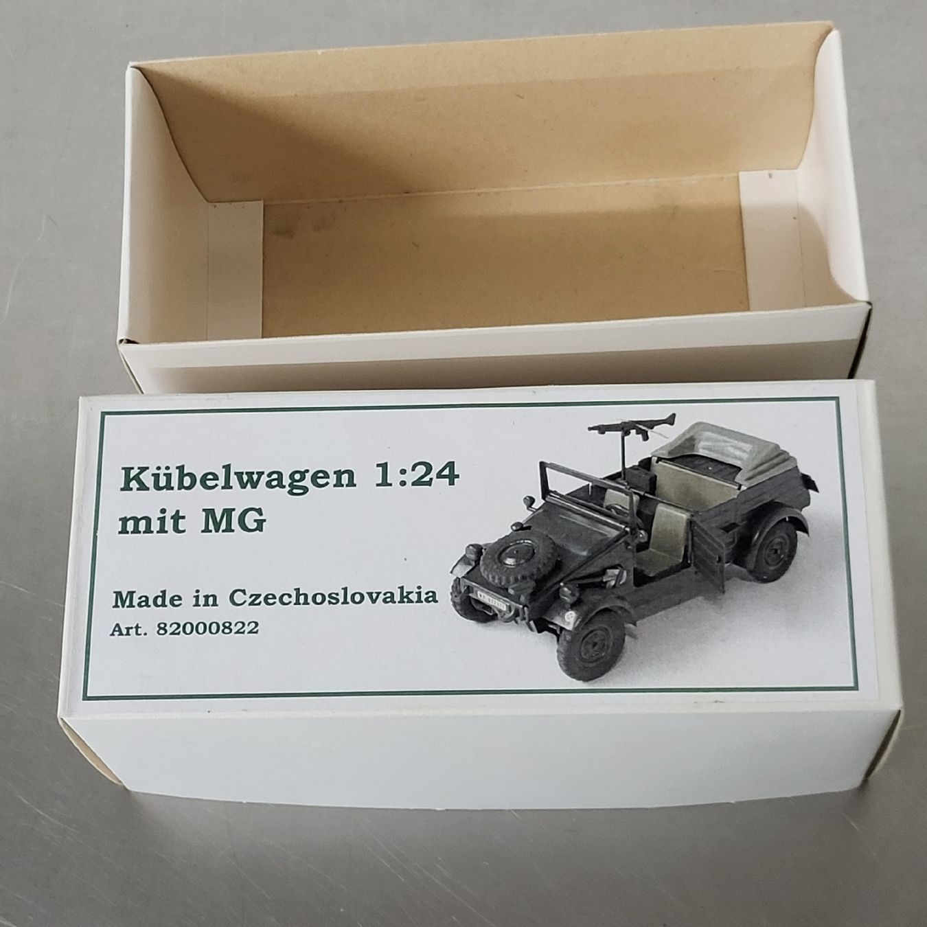 Volkswagen Modellautos: Kübelwagen Modell 1 : 24 – Neu (gemäss Beschreibung) aus Zürich von timbuktu03 6